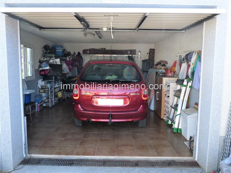 3 soveværelse Villa til salg i Lloret de Mar med garage - € 280.000 (Ref: 8243606)