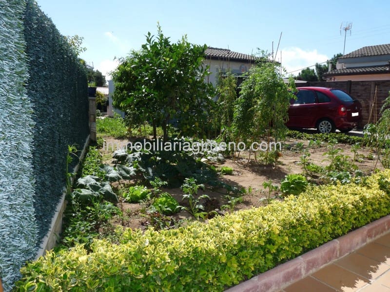 3 soveværelse Villa til salg i Lloret de Mar med garage - € 280.000 (Ref: 8243606)