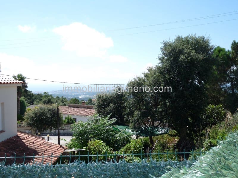 3 soveværelse Villa til salg i Lloret de Mar med garage - € 280.000 (Ref: 8243606)