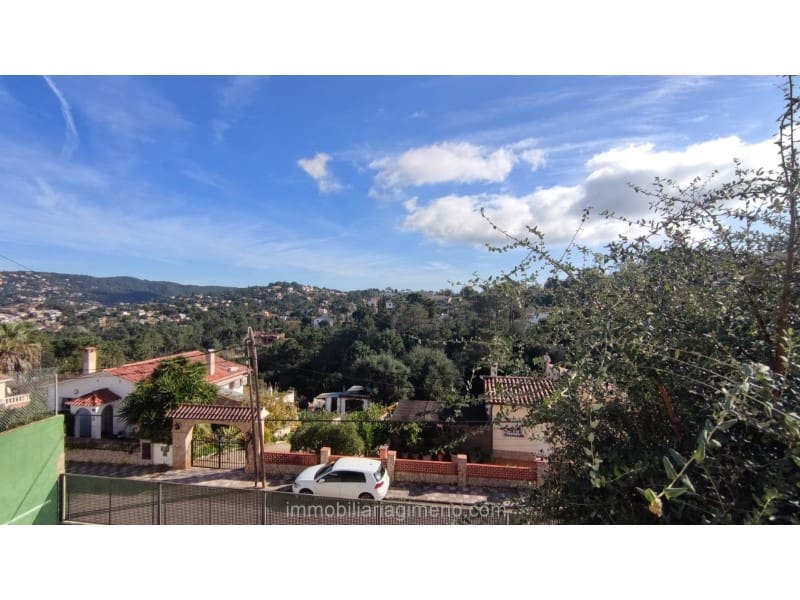 4 chambre Villa/Maison à vendre à Lloret de Mar avec piscine garage - 350 000 € (Ref: 8643534)