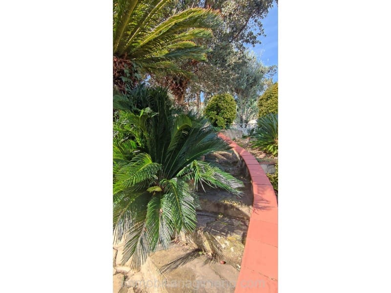 4 chambre Villa/Maison à vendre à Lloret de Mar avec piscine garage - 350 000 € (Ref: 8643534)