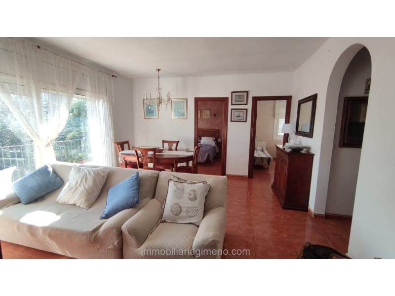 4 chambre Villa/Maison à vendre à Lloret de Mar avec piscine garage - 350 000 € (Ref: 8643534)