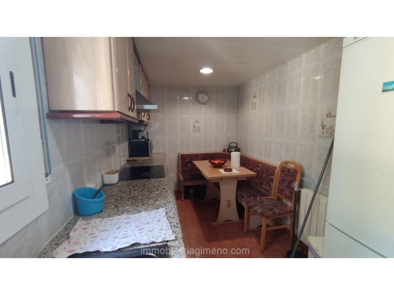 4 chambre Villa/Maison à vendre à Lloret de Mar avec piscine garage - 350 000 € (Ref: 8643534)