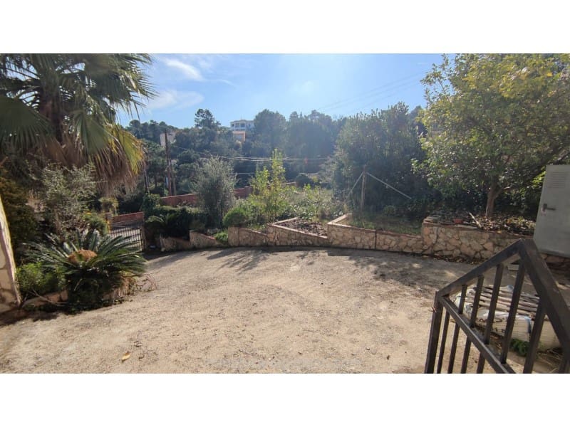 4 chambre Villa/Maison à vendre à Lloret de Mar avec piscine garage - 350 000 € (Ref: 8643534)