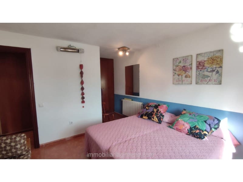 4 chambre Villa/Maison à vendre à Lloret de Mar avec piscine garage - 350 000 € (Ref: 8643534)