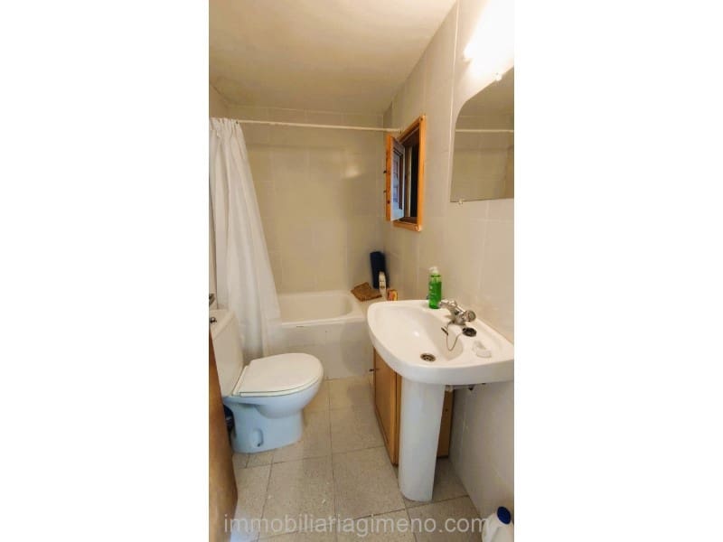 4 chambre Villa/Maison à vendre à Lloret de Mar avec piscine garage - 350 000 € (Ref: 8643534)