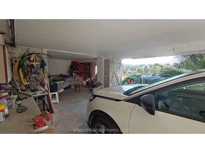 4 chambre Villa/Maison à vendre à Lloret de Mar avec piscine garage - 350 000 € (Ref: 8643534)