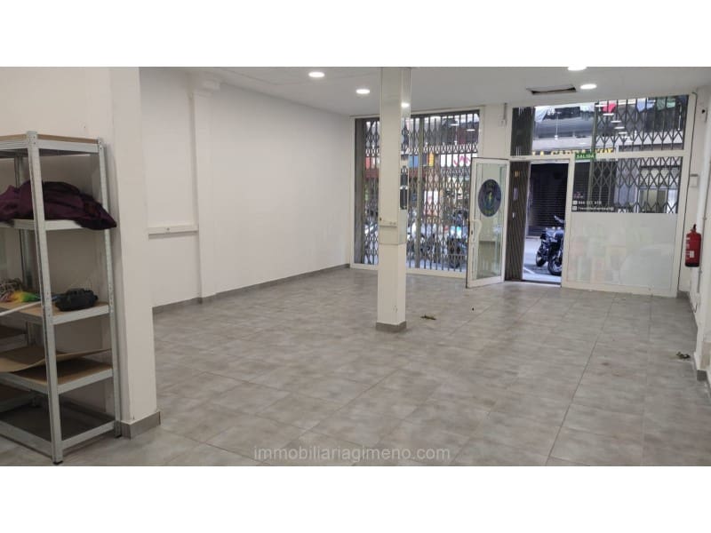 Commercial for rent in Lloret de Mar - € 550 (Ref: 8668637)