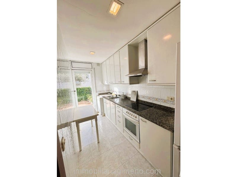 3 soveværelse Byhus til salg i Lloret de Mar med garage - € 285.000 (Ref: 9208579)