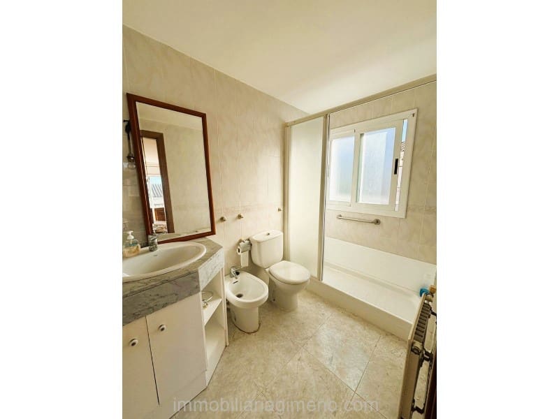 3 soveværelse Byhus til salg i Lloret de Mar med garage - € 285.000 (Ref: 9208579)