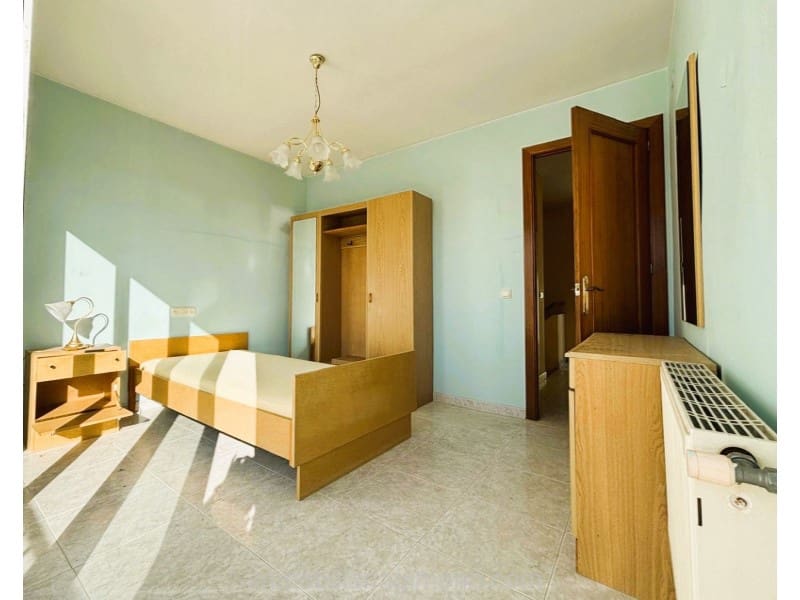 3 soveværelse Byhus til salg i Lloret de Mar med garage - € 285.000 (Ref: 9208579)