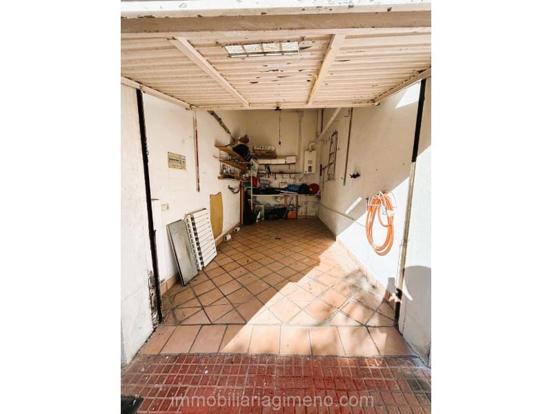 3 soveværelse Byhus til salg i Lloret de Mar med garage - € 285.000 (Ref: 9208579)