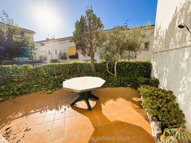3 bedroom Townhouse for sale in Mas Baell - Can Carbó, Lloret de Mar with garage - € 285,000 (Ref: 9208579)