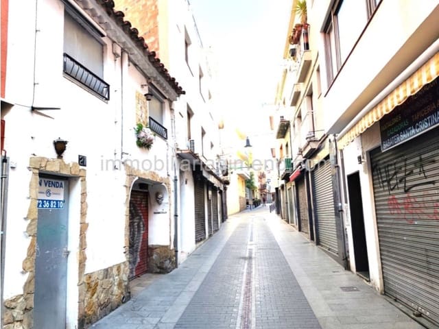 4 camera da letto Finca/Casa di Campagna in vendita in Centre, Lloret de Mar - 200.000 € (Rif: 9417494)