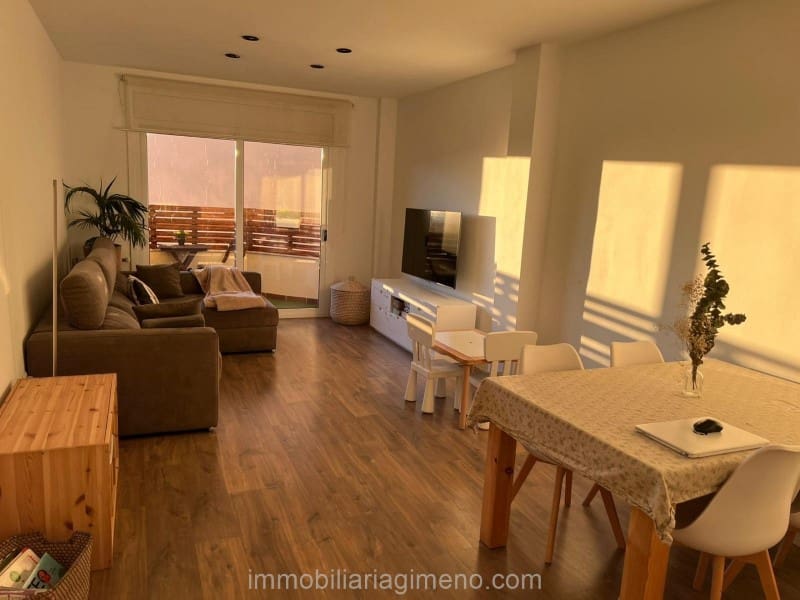 3 soverom Leilighet til salgs i Blanes med garasje - € 285 000 (Ref: 9450960)