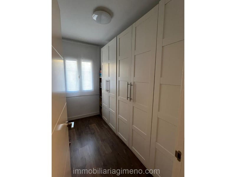 3 soverom Leilighet til salgs i Blanes med garasje - € 285 000 (Ref: 9450960)