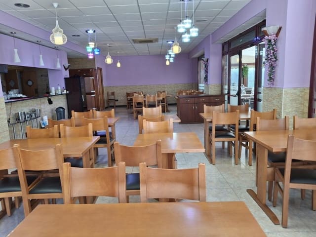 Ravintola/baari myytävänä paikassa El Molí - El Rieral, Lloret de Mar - 830 000 € (Ref: 9516221)