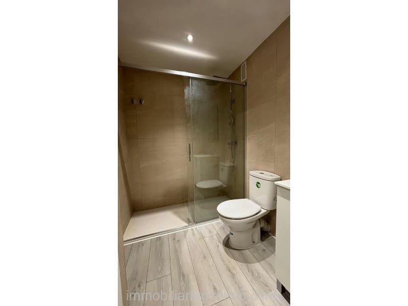 1 soveværelse Lejlighed til salg i Lloret de Mar med swimmingpool - € 179.000 (Ref: 9557951)