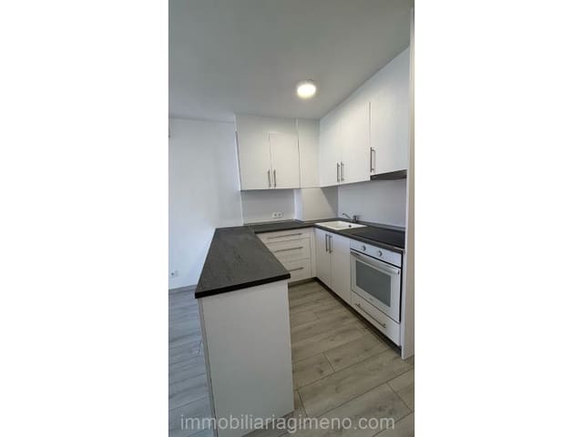 1 soveværelse Lejlighed til salg i Fenals, Lloret de Mar med swimmingpool - € 179.000 (Ref: 9557951)