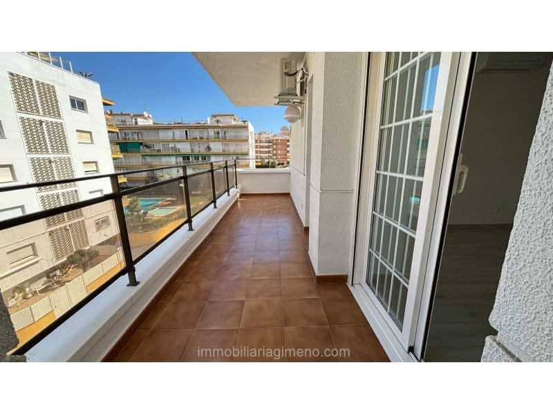 1 soveværelse Lejlighed til salg i Lloret de Mar med swimmingpool - € 179.000 (Ref: 9557951)