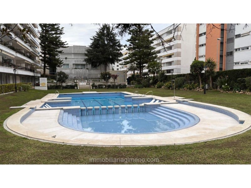 1 soveværelse Lejlighed til salg i Lloret de Mar med swimmingpool - € 179.000 (Ref: 9557951)