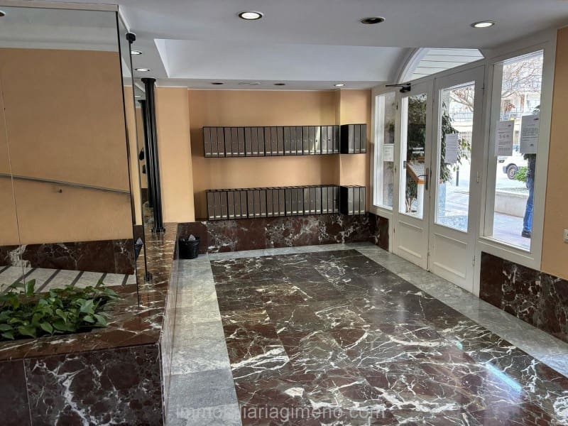 1 soveværelse Lejlighed til salg i Lloret de Mar med swimmingpool - € 179.000 (Ref: 9557951)