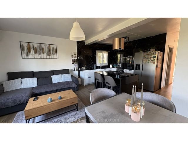 5 soveværelse Villa til salg i Urbanitzacions del Nord, Lloret de Mar med garage - € 379.500 (Ref: 9604868)