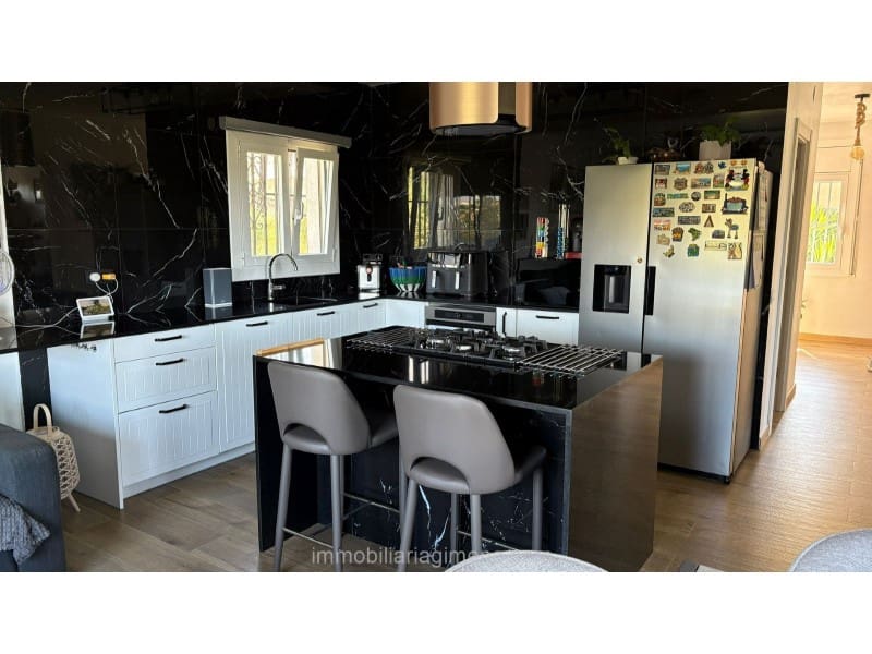 5 soveværelse Villa til salg i Lloret de Mar med garage - € 379.500 (Ref: 9604868)