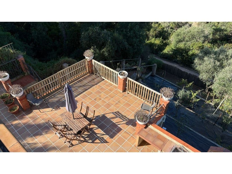 5 soveværelse Villa til salg i Lloret de Mar med garage - € 379.500 (Ref: 9604868)