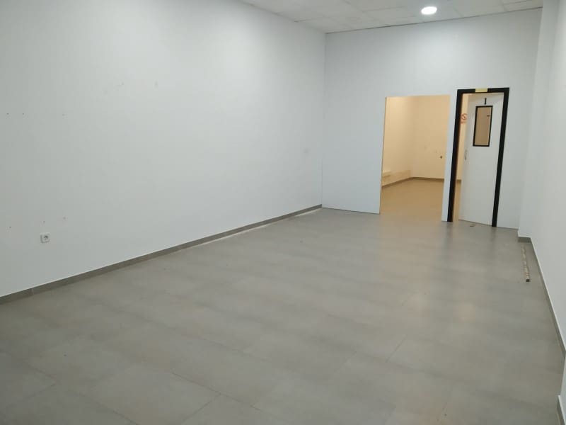 Comercial para arrendar em Lloret de Mar - 500 € (Ref: 9648171)