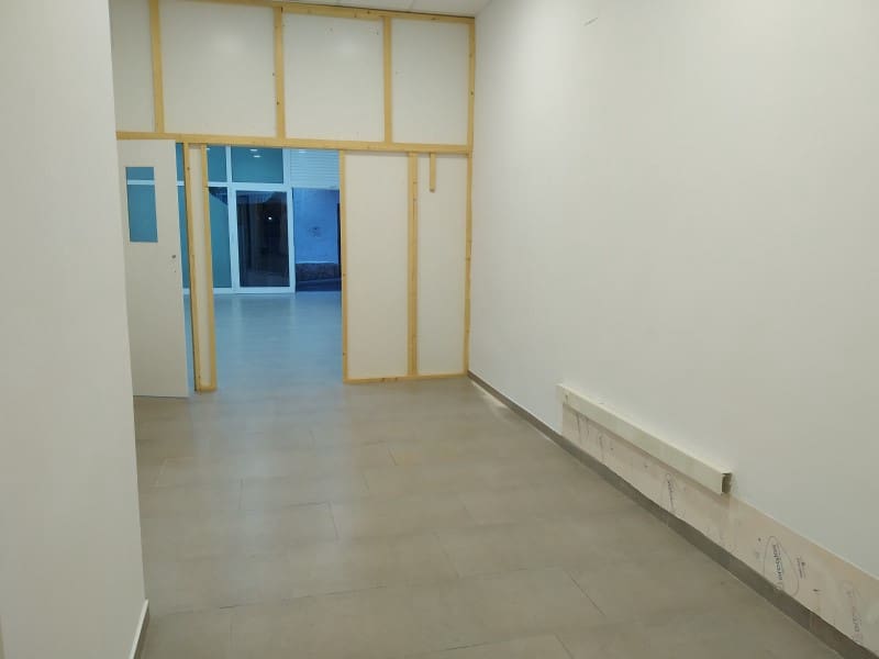 Comercial para arrendar em Lloret de Mar - 500 € (Ref: 9648171)