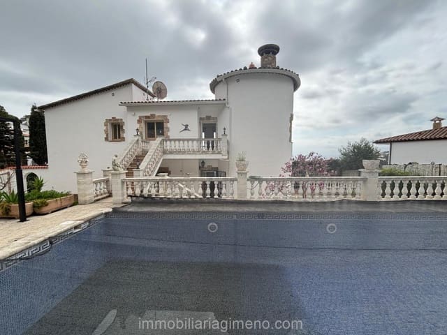 4 sovrum Villa till salu i Canyelles, Lloret de Mar med pool garage - 535 000 € (Ref: 9679727)