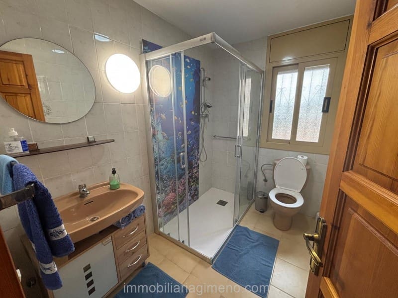 4 sovrum Villa till salu i Lloret de Mar med pool garage - 535 000 € (Ref: 9679727)