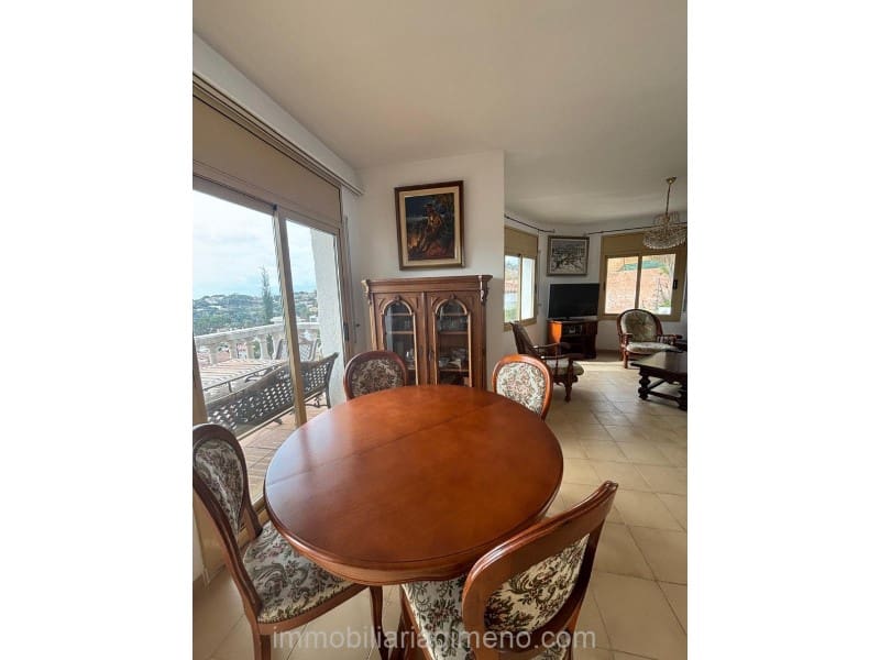 4 sovrum Villa till salu i Lloret de Mar med pool garage - 535 000 € (Ref: 9679727)