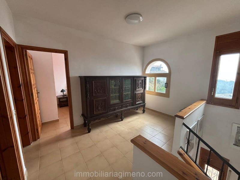 4 sovrum Villa till salu i Lloret de Mar med pool garage - 535 000 € (Ref: 9679727)