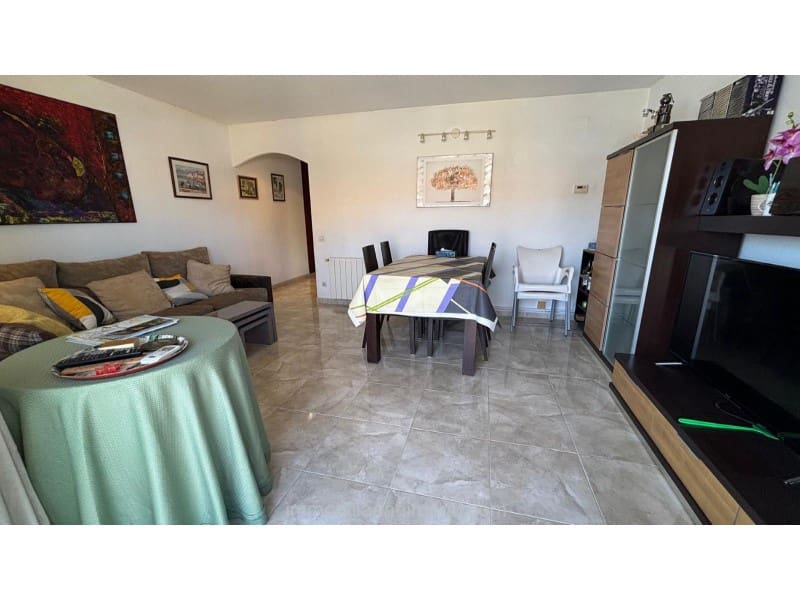 2 makuuhuone Asunto myytävänä paikassa Lloret de Mar mukana 
autotalli - 175 000 € (Ref: 9741648)