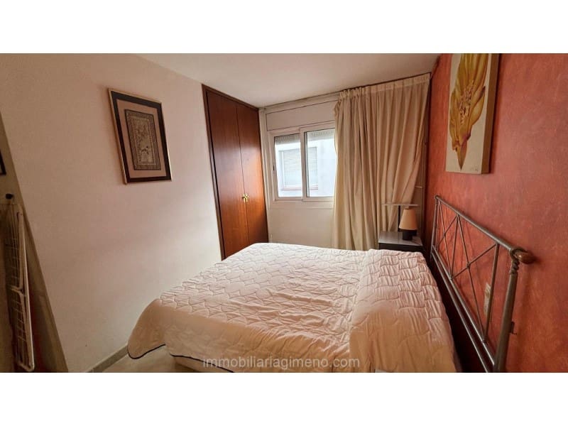 2 makuuhuone Asunto myytävänä paikassa Lloret de Mar mukana 
autotalli - 175 000 € (Ref: 9741648)