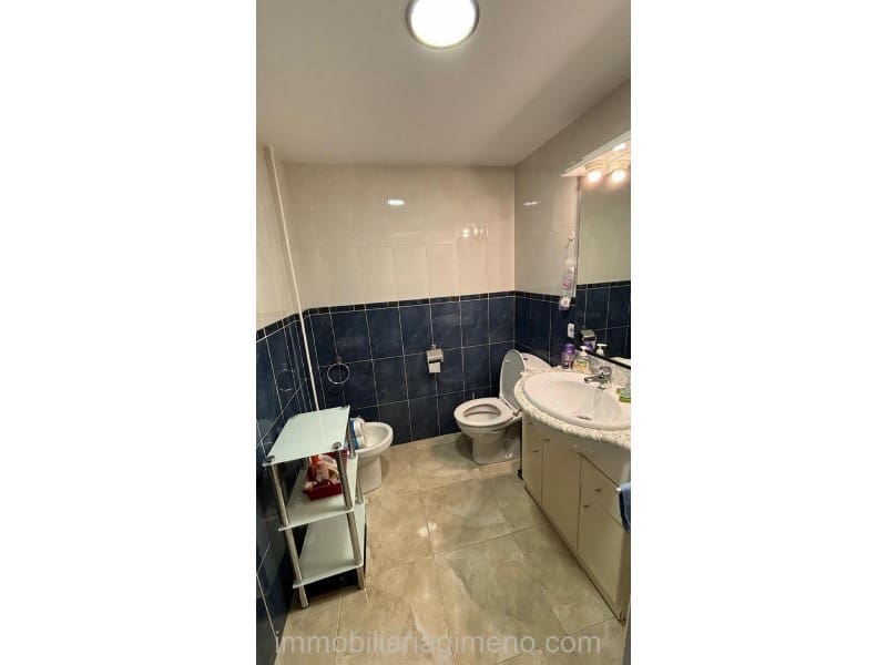 2 makuuhuone Asunto myytävänä paikassa Lloret de Mar mukana 
autotalli - 175 000 € (Ref: 9741648)