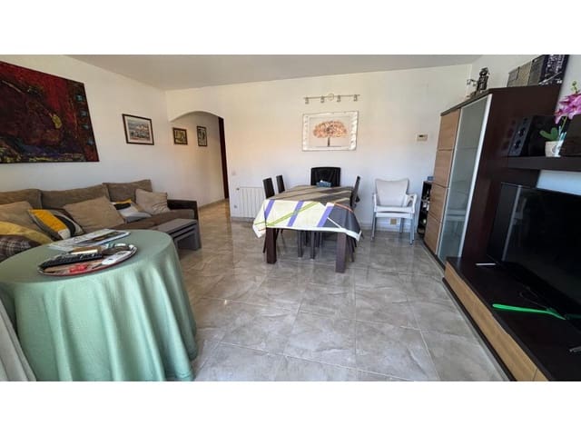 2 makuuhuone Asunto myytävänä paikassa Fenals, Lloret de Mar mukana 
autotalli - 175 000 € (Ref: 9741648)