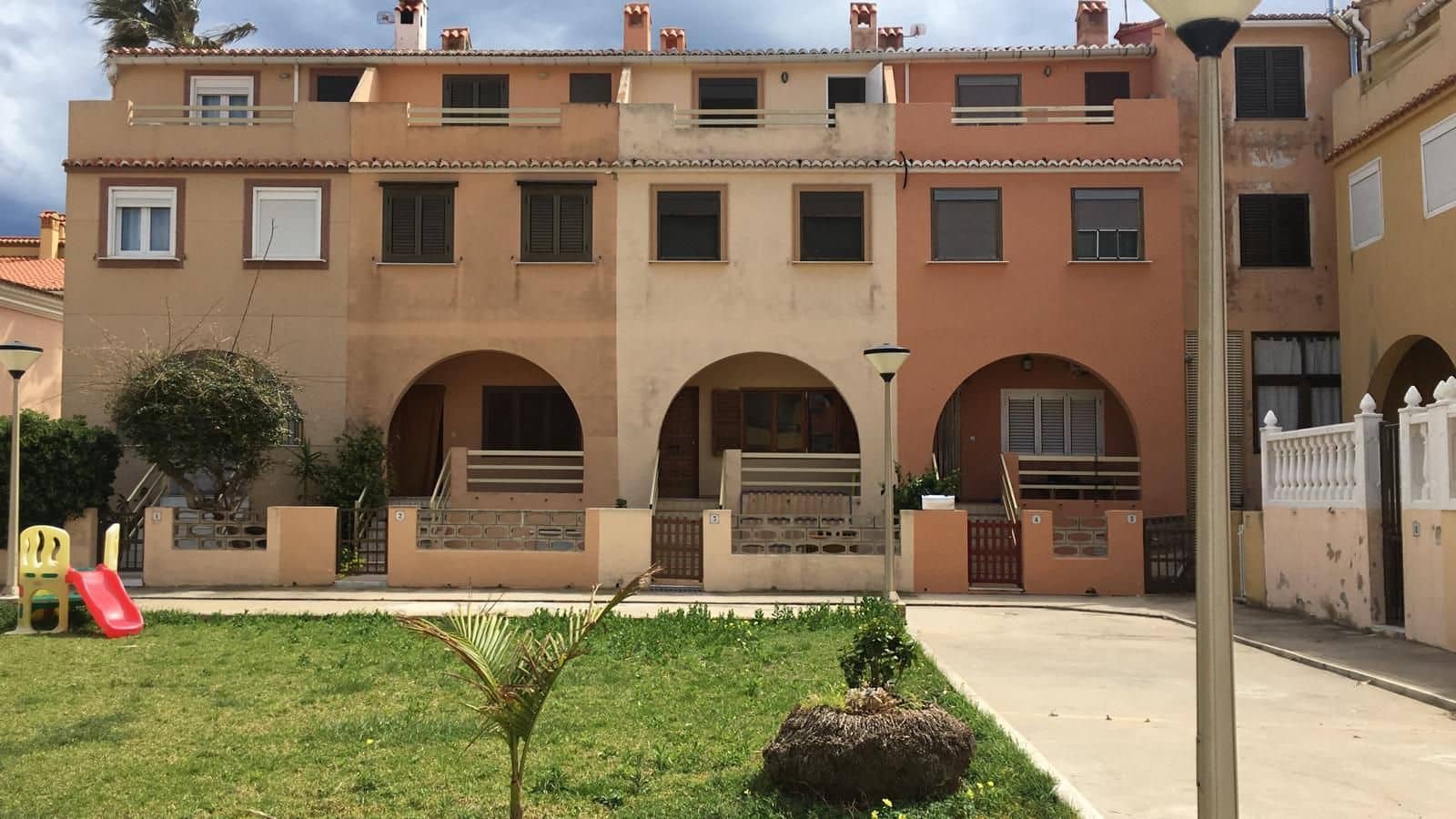 5 quarto Moradia para venda em Mareny de Barraquetes com garagem - 280 000 € (Ref: 7684238)