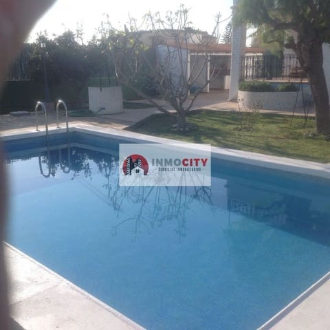 4 slaapkamer Villa te koop in El Grau de Castelló, Castelló de la Plana met garage - € 333.000 (Ref: 9413052)