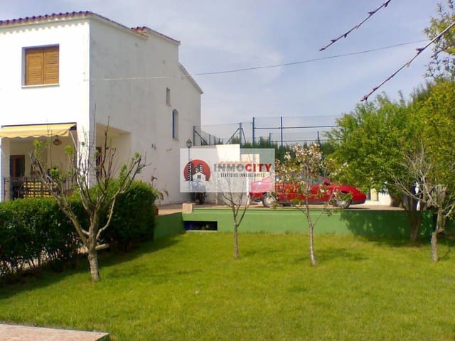 4 slaapkamer Villa te koop in El Grau de Castelló, Castelló de la Plana met garage - € 333.000 (Ref: 9413052)