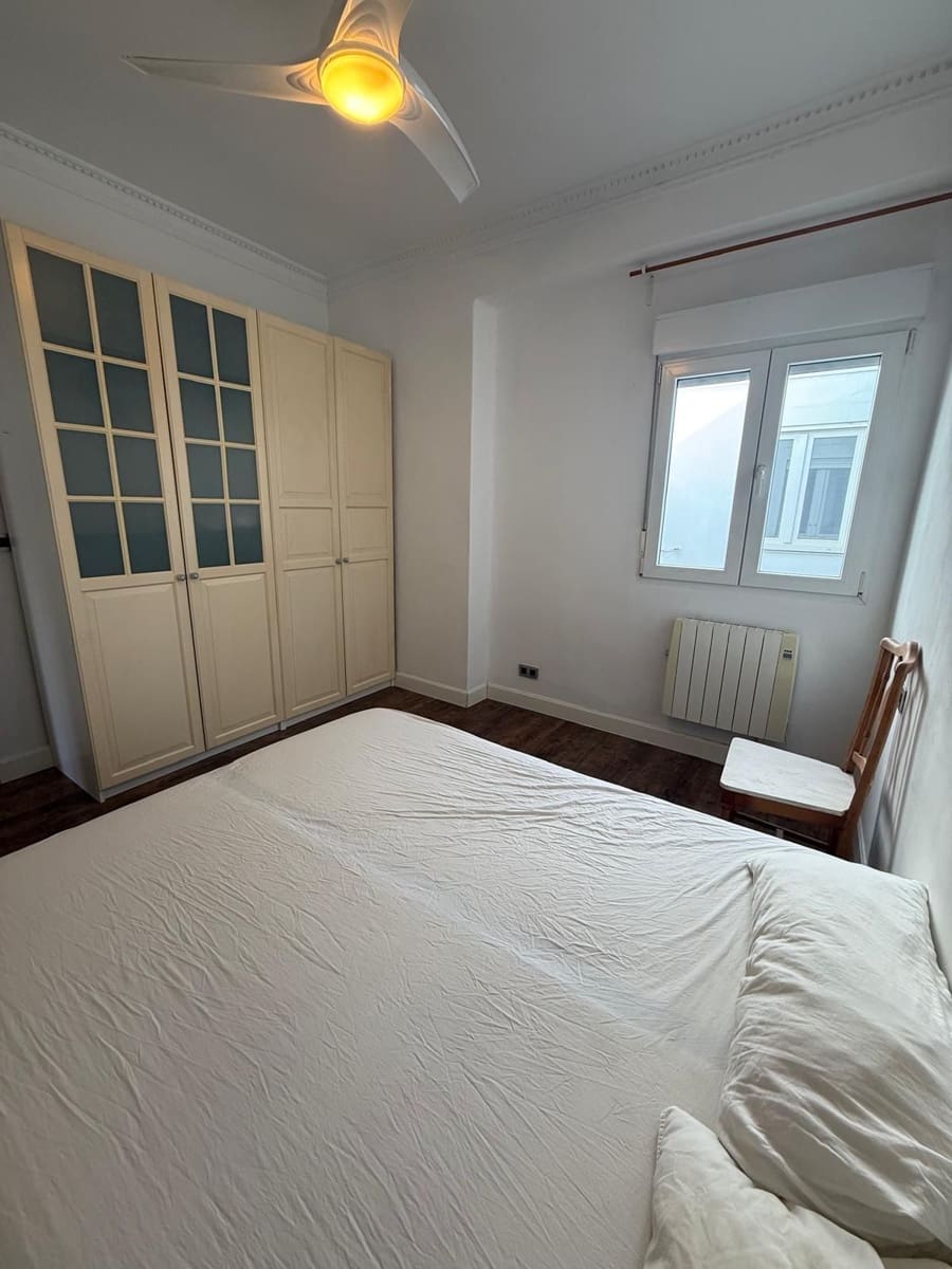 3 soverom Leilighet til leie i Valencia by - € 1 400 (Ref: 9413067)