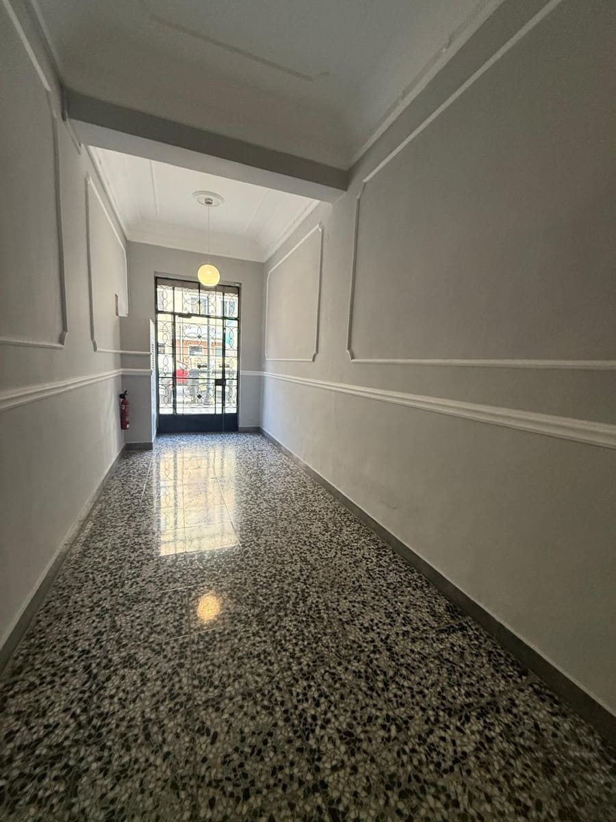 3 soverom Leilighet til leie i Valencia by - € 1 400 (Ref: 9413067)