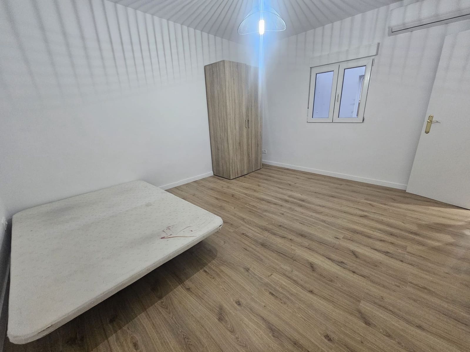 3 bedroom Penthouse for sale in Sagunto / Sagunt - € 150,000 (Ref: 9413070)