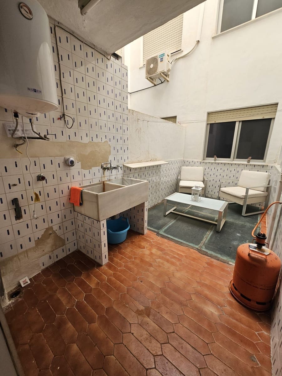 4 bedroom Flat for sale in Sagunto / Sagunt with garage - € 175,000 (Ref: 9413614)