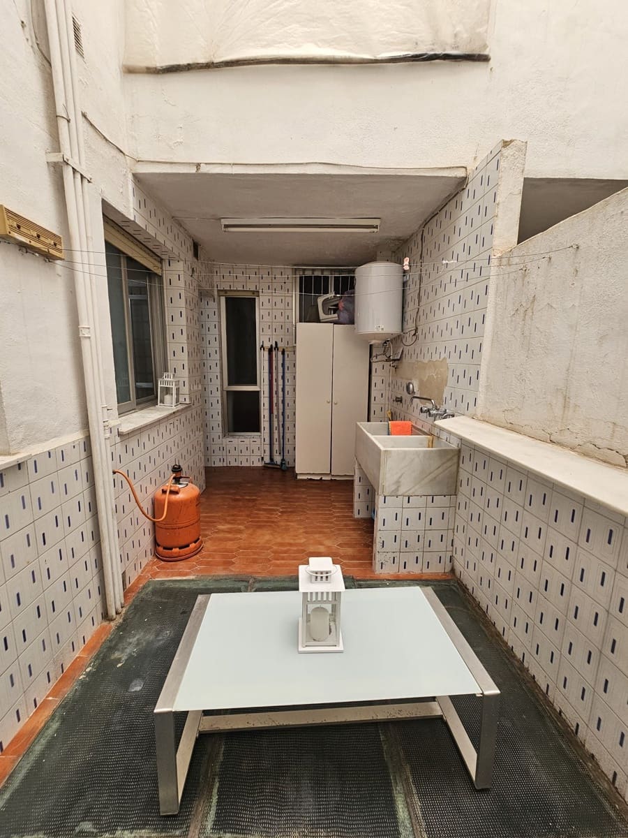 4 bedroom Flat for sale in Sagunto / Sagunt with garage - € 175,000 (Ref: 9413614)