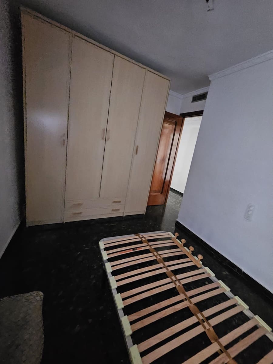 4 bedroom Flat for sale in Sagunto / Sagunt with garage - € 175,000 (Ref: 9413614)