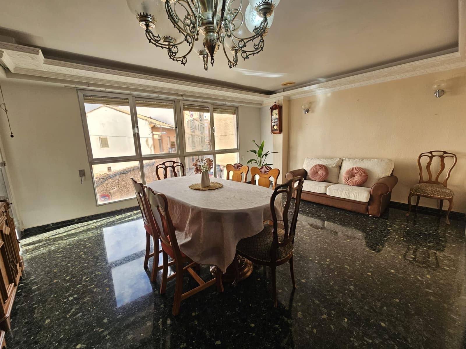 4 bedroom Flat for sale in Sagunto / Sagunt with garage - € 175,000 (Ref: 9413614)