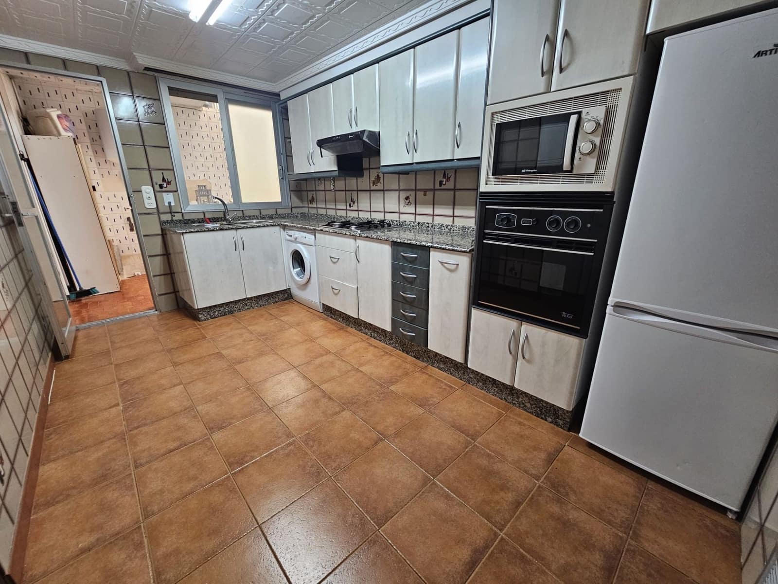 4 bedroom Flat for sale in Sagunto / Sagunt with garage - € 175,000 (Ref: 9413614)